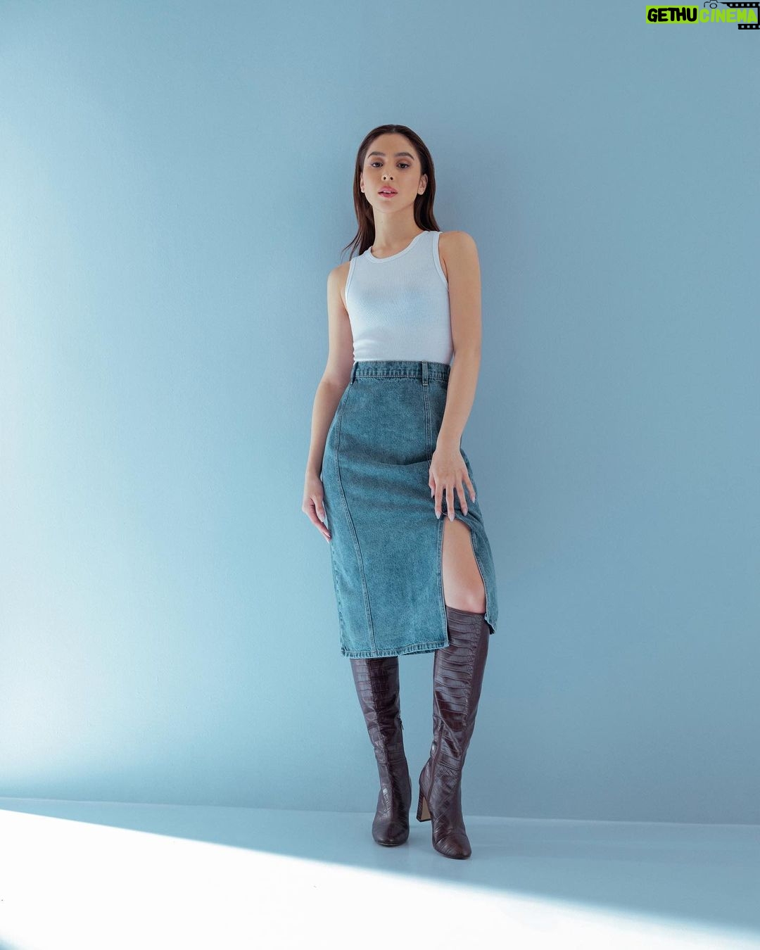 Julia Barretto Instagram - Denims forever. @penshoppe