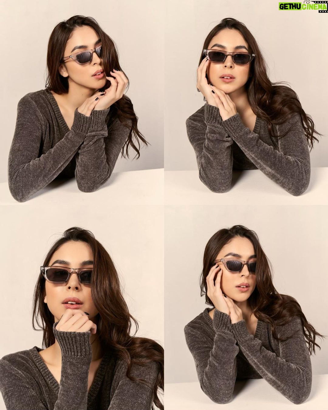 Julia Barretto Instagram - the cat eye collection — comes in 4 different colors. available november 6th.