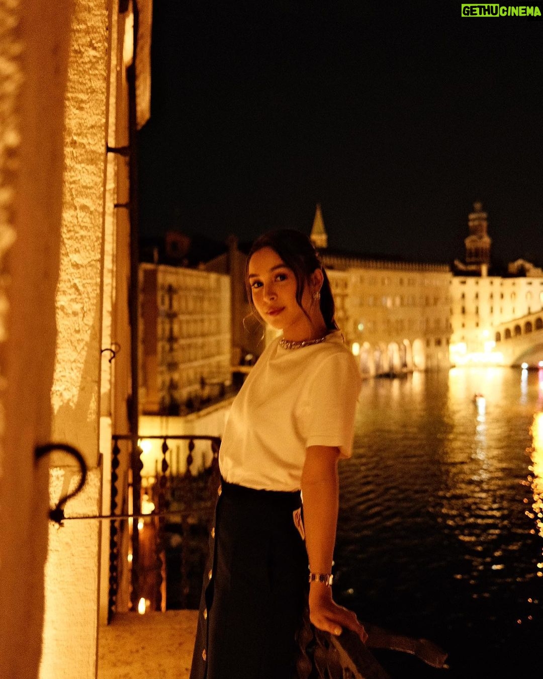 Julia Barretto Instagram - About last night. Wearing Golden Goose from head to toe for #HAUSOfDreamers ⭐️ Thank you for such a magical night, @goldengoose! 🇮🇹 Venice, Italy
