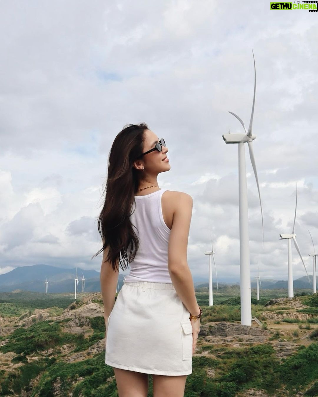 Julia Barretto Instagram - Appreciating our motherland more and more with every destination that we visit, and there are still SO much to see! We are just getting started @jujuonthegotv š„¹ NEW episode comes out at 8PM tonight. Where should we go next? šµš