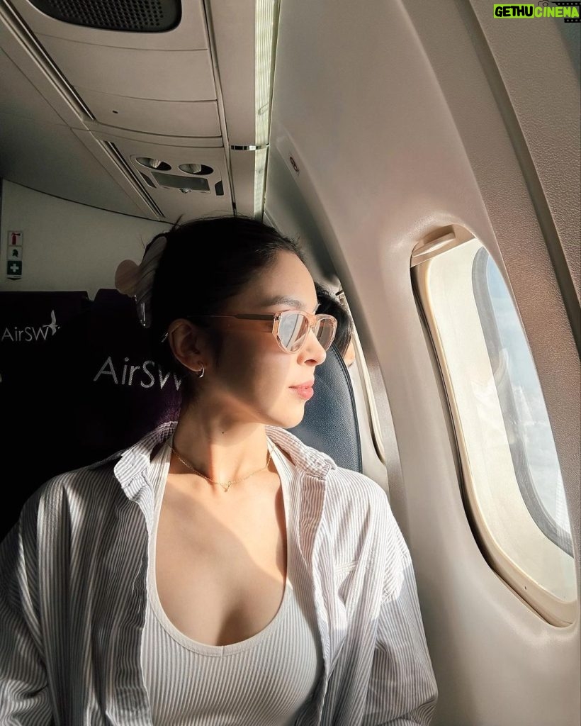 Julia Barretto Instagram - Touchdown Sicogon Island. Our first destination of the year @jujuonthegotv. We’ve missed this and we’ve missed you. Excited to explore 🥰 Direct flight via @airswift.airlinesph ✈️