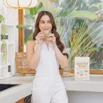 Julia Barretto Instagram – Hey there, Beauty Bean! ☕️ I’ve discovered the most delicious slimming coffee that helps me maintain a healthy body and gives me glowing skin. 

Available on TikTok, Shopee and Lazada! Follow @dearfacephofficial @jonahiah 🤎