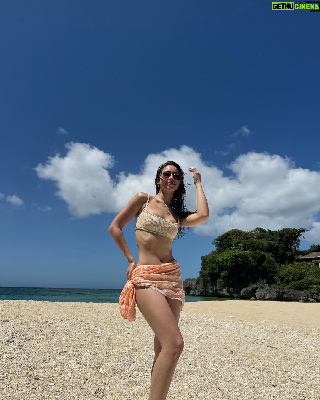Julia Barretto - 312.5K Likes - 😌😌😌