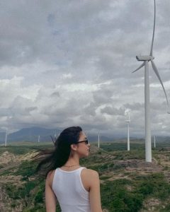 Julia Barretto Instagram - Reminiscing our trip to Ilocos Norte as we are planning our destinations for 2024 🛫 Where should we go? @jujuonthegotv 🌍 #IlocosNorteImIN @tourilocosnorte