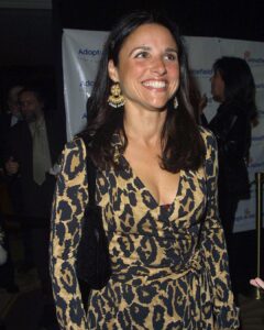 Julia Louis-Dreyfus Instagram - What a happy thing it was to talk to @therealdvf on Wiser Than Me. For those who are curious, here’s me in her wrap dress 7000 years ago. @lemonadamedia