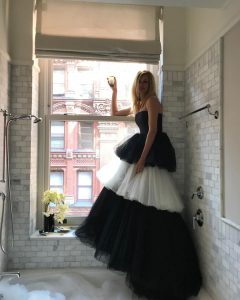 Julia Roberts Instagram - Here’s me...not going to the Met Ball tonight. #stayhome #yesyoustillhavetostayhome