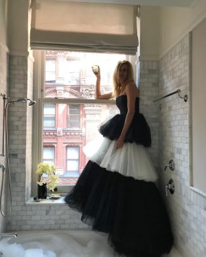 Julia Roberts Instagram - Here’s me...not going to the Met Ball tonight. #stayhome #yesyoustillhavetostayhome
