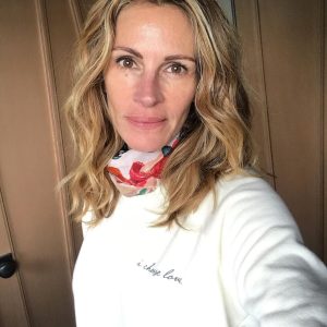 Julia Roberts Instagram - My incredible friends @beloveapparel are donating $7 from every I Choose Love purchase to @together.rising who are helping children and families facing hunger due to mass school closures.  Let’s help each other and small businesses! #ichooselove  #beloveapparel #togetherrising
