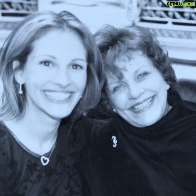 Julia Roberts Instagram - My Mom✨✨✨ #misshereveryday