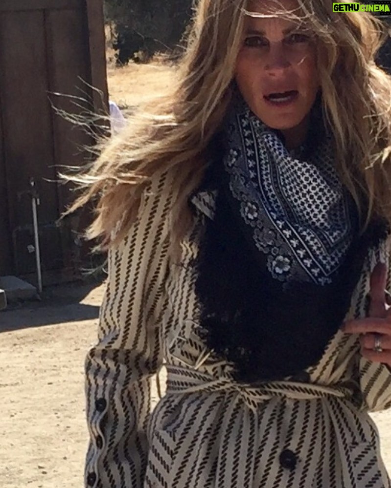 Julia Roberts - 425.2K Likes - 52. Yeehaw. 🎂💃🏼🥳