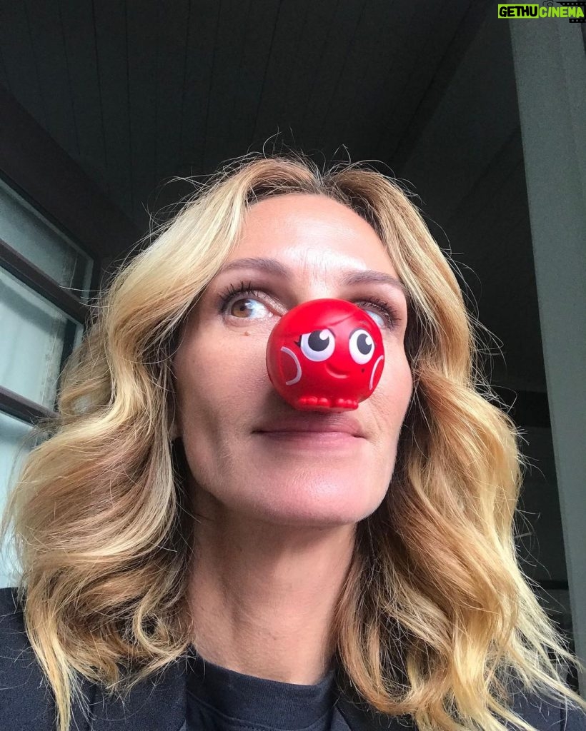 Julia Roberts Instagram - Happy Red Nose Day. Walgreens is selling these lil noses for children living in poverty. ❤️🔴❤️