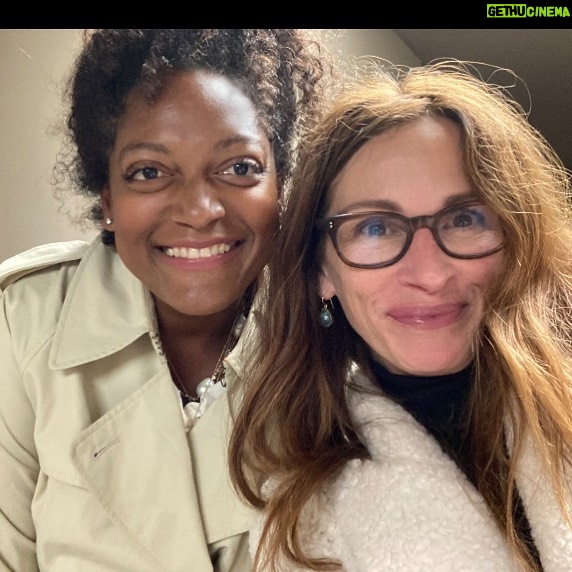 Julia Roberts Instagram - Happy Birthday Kadi! You are a such a beautiful friend and I treasure you 💛 always. 💫🎂🥂