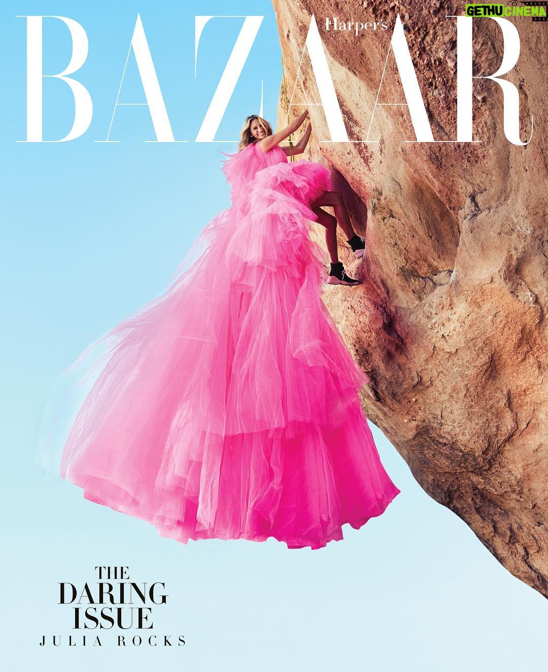 Julia Roberts Instagram - Just a lil POP of Color 😊 #harpersbazaar #giambattistavalli #alexilubomirski