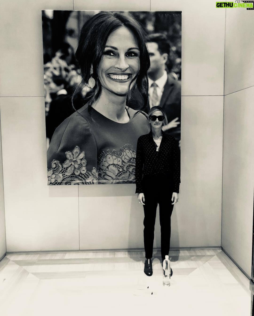 Julia Roberts - 377.1K Likes - This happened.