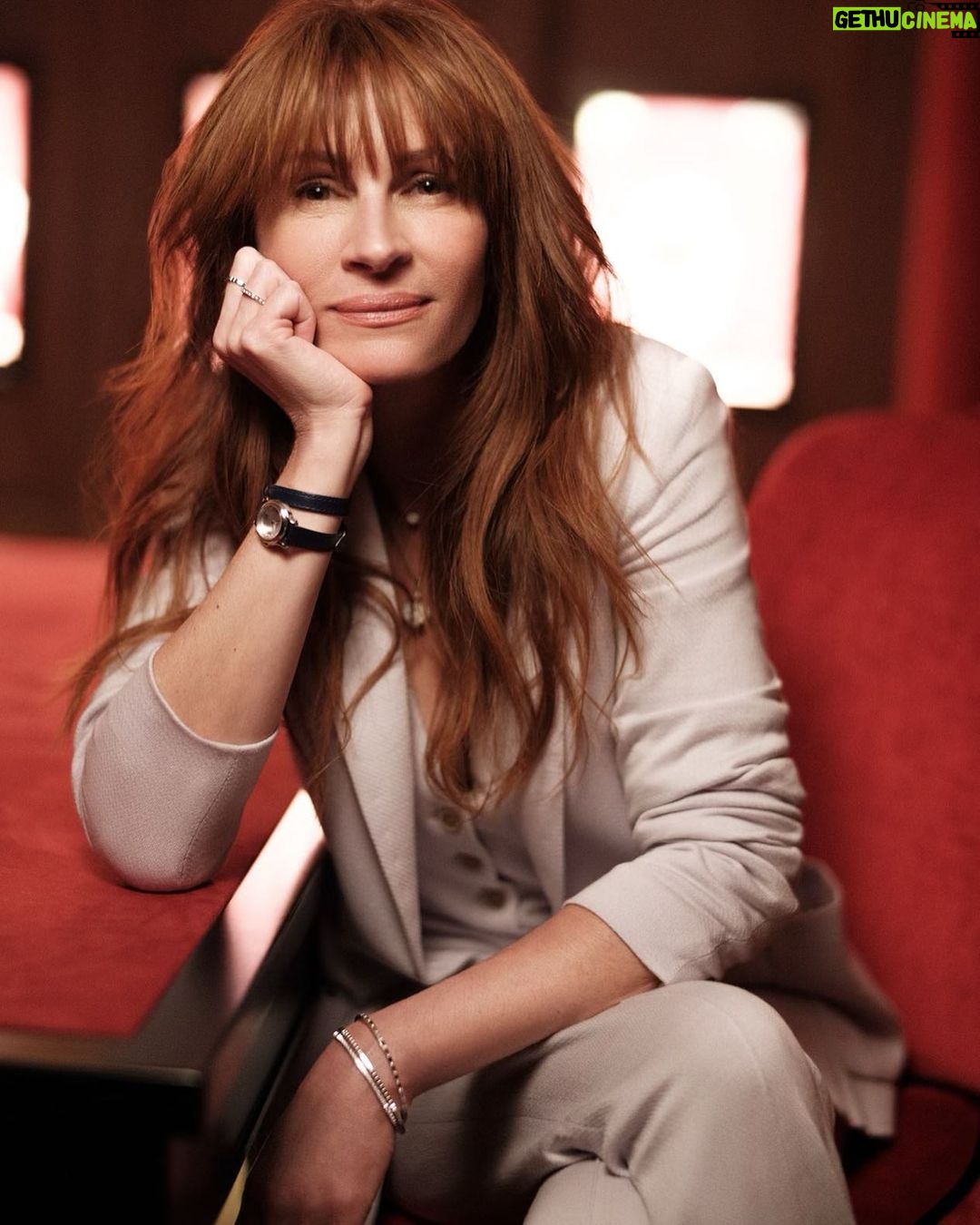 Julia Roberts - 347.1K Likes - “Wanna Buy a Watch?” 😁 Thank you Geneva and @Chopard. #watchesandwonders2023