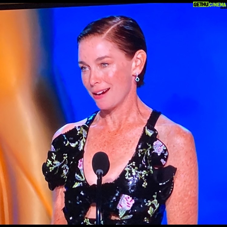 Julia Roberts Instagram - Congratulations to the One and Only Julianne Nicholson. My Sissy forever. 🙌🏼🙌🏼🙌🏼🙌🏼🙌🏼