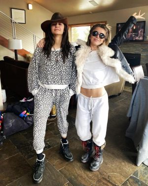 Julianne Hough Instagram - Today marks another year around the sun for one of the brightest lights! @nina 🤍🤍🤍