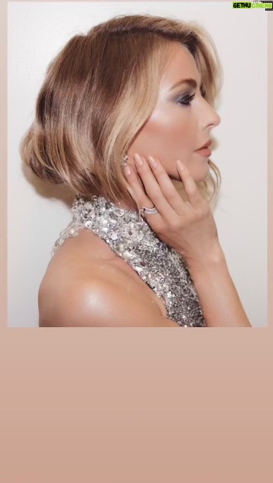 Julianne Hough Instagram - Q: How do you create a soft, not hairsprayed, #fauxbob with 1 row of #GreatLengths extensions that @juleshough can pirouette 8 times in? 🌪️🌪️🌪️🌪️🌪️🌪️🌪️🌪️ A: 2 braids, 5 rubber bands and 87 bobby pins. (not so) Fun Fact: This one had me sweatin! I took it out twice before, redid it during rehearsals 3 min commercial breaks… and luckily the hair gods heard my prayers. 🪄Ta-Da! ✨ #shekeepsmeonmytoes 🩰 (too stressed to film this one 🤪) @ninezeroone @dancingwiththestars @greatlengthsusa Nine Zero One Salon