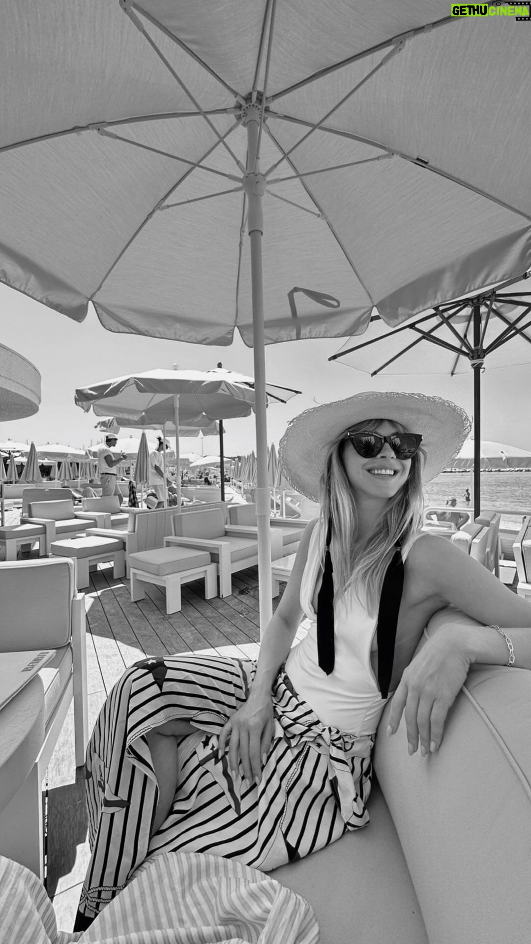 Julianne Hough Instagram - How can you not dance when this is your view for lunch?! ☀️ Antibes