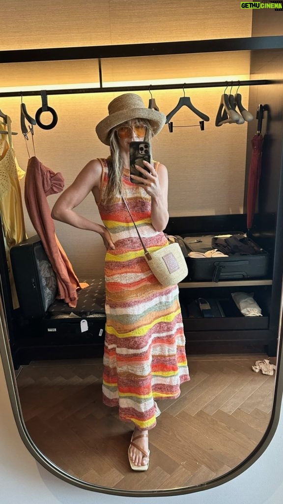 Julianne Hough Instagram - A week of outfits in Vienna 🤍