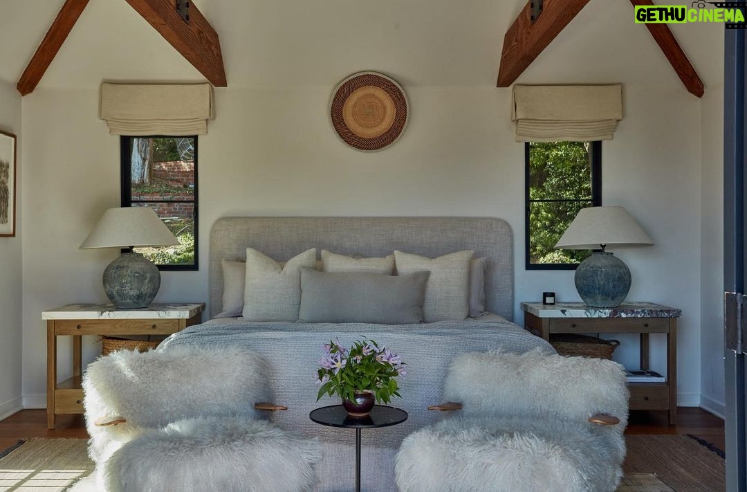 Julianne Hough Instagram - When it came to designing my home, I wanted to create a space that reflected my truest self. I wanted to come home to a place that helped me feel grounded and happy at the same time. I diligently curated this entire home, no detail too small, and I am so lucky to call this place home 💛