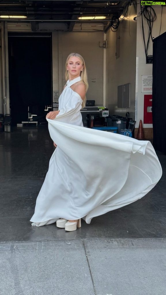 Julianne Hough Instagram - If you’re not constantly spinning in a dress, are you really wearing a dress? 💃