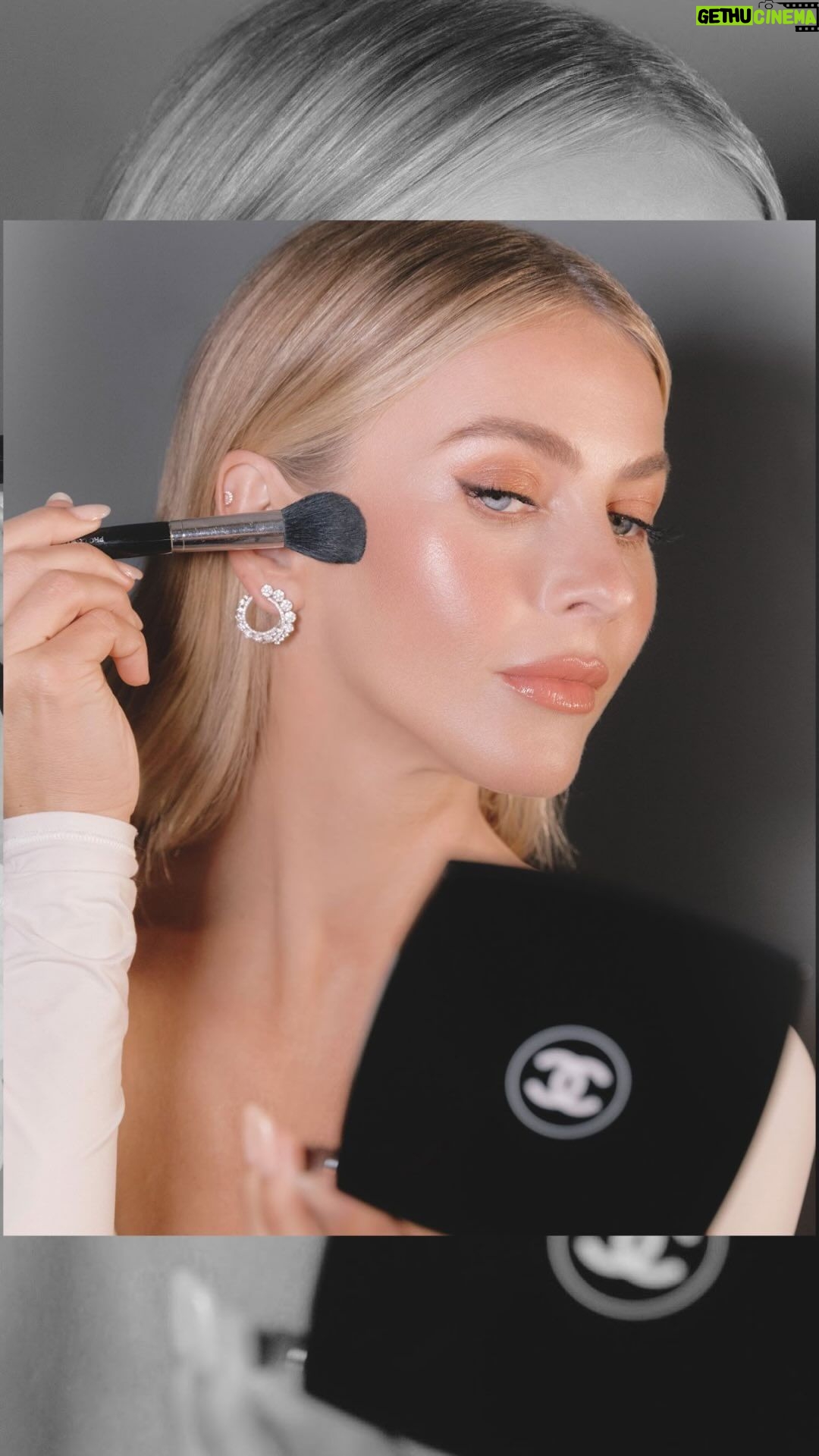 Julianne Hough Instagram - The glam chair diaries ✨💄