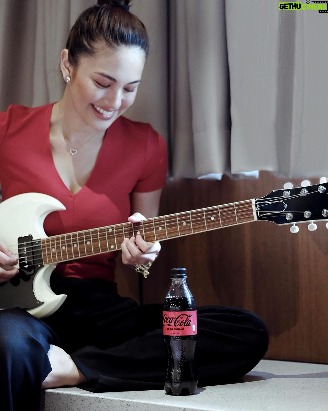 Julie Anne San Jose Instagram - So many exciting things in store for 2024! Manifesting more concerts here and abroad this year 🌟 Join the #CokeZeroExcuses promo to manifest amazing prizes! Check out Facebook.com/CocaColaPhilippines for the details 🖤❤️🖤❤️