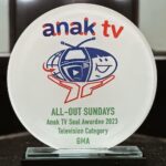 Julie Anne San Jose Instagram - Mabuhay! Maraming salamat Anak TV Seal Awards at sa lahat ng bumubuo nito for recognizing: ✨LIMITLESS ✨The Clash ✨All Out Sundays ✨Maria Clara At Ibarra ✨and Yours truly (hihi) as a Female Makabata Star It’s important to ensure the content we all see that can contribute positively to our values, disposition and understanding. It’s truly an honor and a big responsibility to be considered a role model and an example to our youth (our future leaders), and I will try my best and continue to be one in my own way as the world evolves. Mabuhay ang ating sining at kabataang Pilipino! 🙏🏻🤍