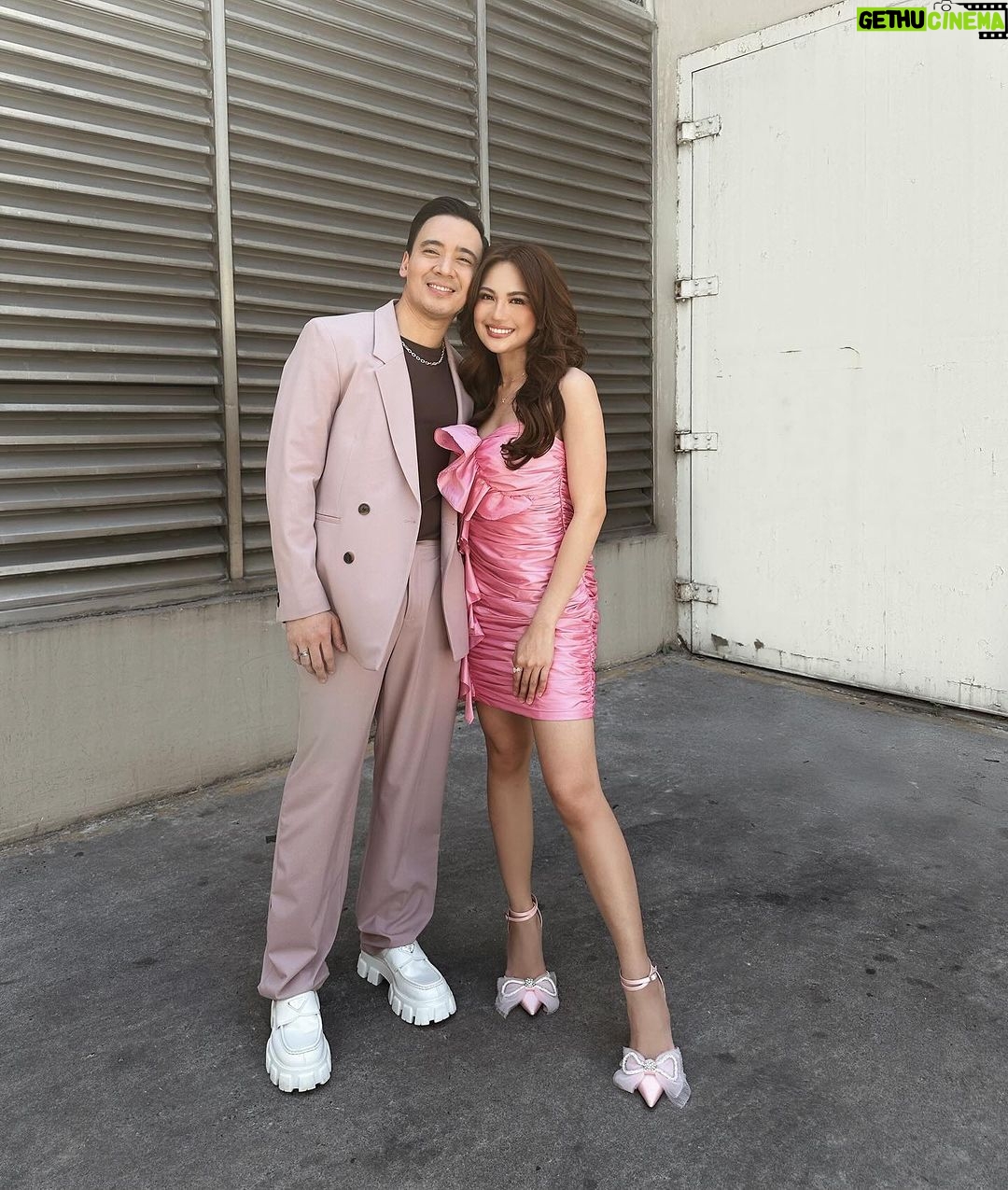 Julie Anne San Jose Instagram - Promo day for #LoveBound 🤍 see you on March 2 @ the NewPort Performing Arts Theatre! Get your tickets tickets @ SM Tickets and ticketworld.com.ph