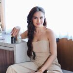 Julie Anne San Jose Instagram - best glow ever with @aquaskin_ph ✨