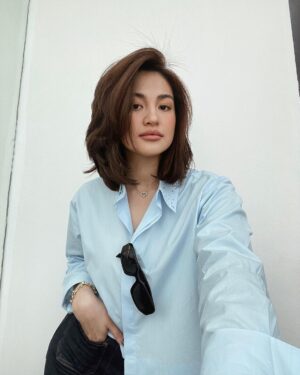Julie Anne San Jose Instagram - keep calm and selfie