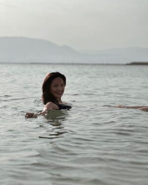 Julie Anne San Jose Instagram - You float I float 😄📍Dead Sea