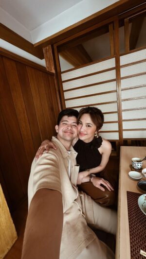 Julie Anne San Jose Instagram - Now and forever i will be your man 🎶🫰🏻
happy valentine’s day to the one who holds my heart 🫶🏻
i love you my ❤️
