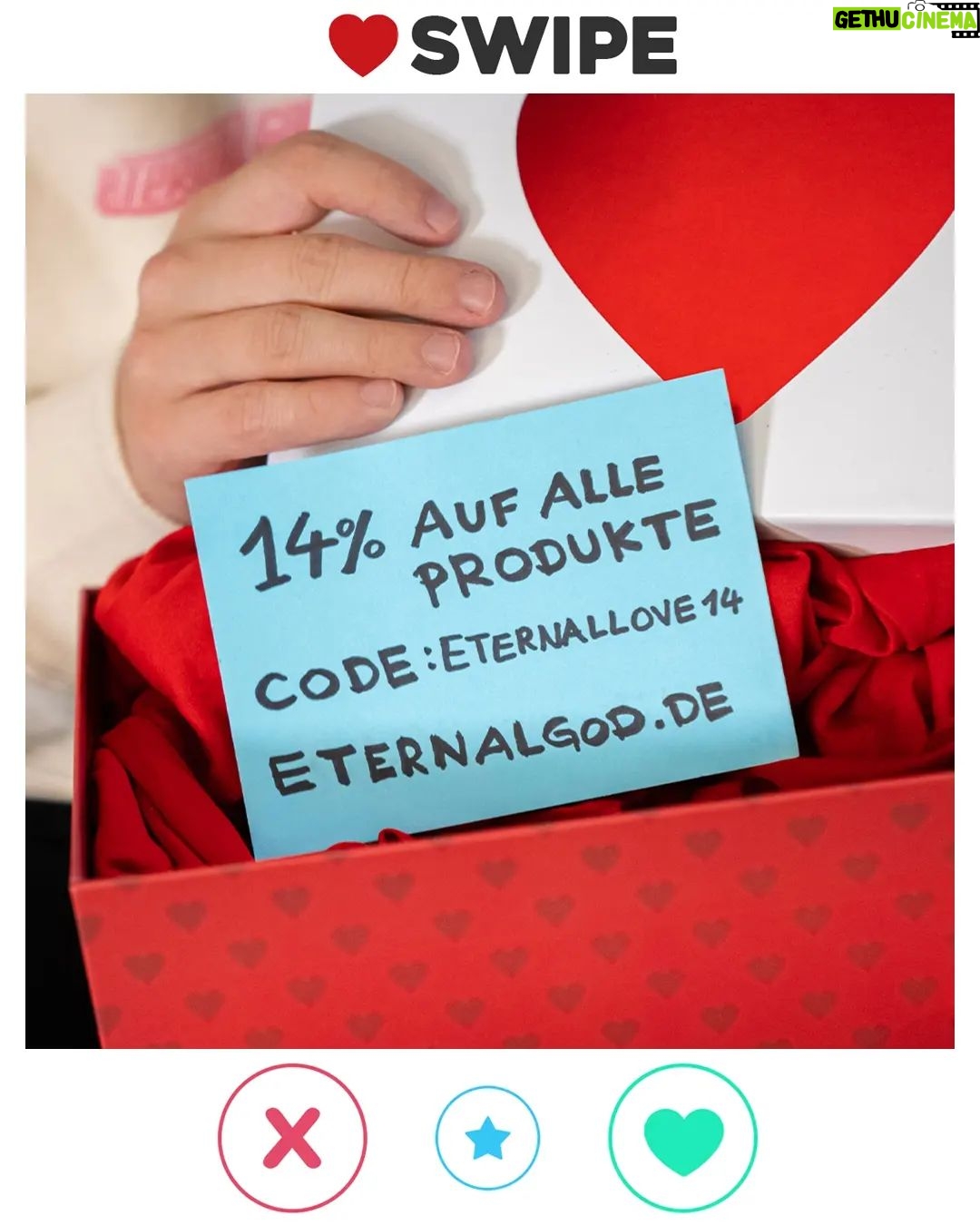 Julien Bam Instagram - Valentinstag steht vor der Tür! Warte nicht, dass dir jemand Rosen schenkt. Swipe jetzt nach rechts für ein Match und du bekommst von mir ein Valentinstagsgeschenk. Heute und morgen gibt es 14% Rabatt auf alle Produkte bei @eternalgod mit dem Code: ETERNALLOVE14 P.S. Alle 10 Minuten verliebt sich ein Single in Eternal God
