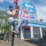 Julien Bam Instagram – Wir haben diese Wand geschenkt bekommen. Danke an @spotifyde RIP an die Menschen, die in diesem Gebäude wohnen.