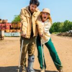 Julien Bam Instagram - Tänzerin, Schauspielerin, Star ... das alles bin ich. Aber @juliabeautx bestimmt auch irgendwann. Aber mal ehrlich. Diese Woche hat sich angefühlt wie ein ganzer Monat. Weil wir so viele verschiedene Eindrücke, Momente, Emotionen hatten. Dann die Sache mit meinem kaputten Fuß, wozu leider noch ein Video kommen wird, die allergischen Reaktion im Auge, die brachiale Hitze, usw. Keine Ahnung, wie wir das geschafft haben. Aber im Namen vom ganzen Team: Danke an Julia, dass sie das alles mitgemacht hat und die letzten Tage für uns alle bereichert hat. Bester Mann die Frau. Und von mir auch nochmal einen fetten Dank an mein Team, die Produktion und alle Beteiligten. Wir sind krass gewesen!!! Jetzt werden wir erstmal eine kleine Pause einlegen müssen, da mir mein Fuß sonst abfällt. Ich weiß noch nicht, was das für die Hauptvideos bedeutet. Updates coming soon!