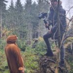 Julien Bam Instagram - Alter ich habe mich noch gar nicht bei euch allen bedankt!! Fühl mich gerade wieder so erfüllt, nachdem ich euer Feedback unter unserem Video gelesen habe. Um ehrlich zu sein, wir hatten hier alle Zittern in den Fingern, als wir nach 2 jahrelangem Stillstand auf dem Julien Bam Kanal dort wieder etwas hochgeladen haben. Aber Realtalk! In der Nacht vorm Upload haben wir durchgemacht, da der Schnitt dann doch VIEL mehr als geplant war. Genau wie damals, richtiger Throwback into our feels. Aber es war geil! Der Dreh war voller Zeitdruck, Wind, Regen, wenig Sonnenlicht. Problemsolving rund um die Uhr. Viele Downs aber auch endlos viele Lacher. Manche Dinge ändern sich nicht, aber das gehört dazu. Und ich liebe es, all das wieder zu erfahren. Ich freu mich richtig, dass ihr so Bock drauf habt. Eure Kommentare, euer Hype, euer Support. Viel zu krank. Wir machen endlich wieder etwas worin wir hier alle krass aufgehen und worin ihr aufgeht. Und es kommt (falls ihr sorgfältig gelesen habt, wisst ihr es ja schon) mehr als versprochen! Was denkt ihr? Welche Märchen werden noch kommen? Aachen, Germany