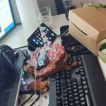 Julien Bam Instagram – Hab ihn damals auf der Straße gefunden, Mitleid gehabt und ihn ernährt. 
Er wuchs an zu einem vollfunktionierenden Menschen. 
Und heute verkündige ich mit vollem Stolz, dass wir zusammen einen Podcast Original starten. “Hobbylos” auf Spotifyy. Gerne Folgen! 

PS: Er hat den Kuchen kaputt gemacht, den wir von Spotify geschenkt bekommen haben. Danke dafür