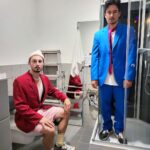 Julien Bam Instagram – bbno$ feat. bbno€ 

In den roten Anzug ist jetzt Schweiß von @kaya.tv & Bbno$ (@bbnomula ). Wieviel bietet ihr?