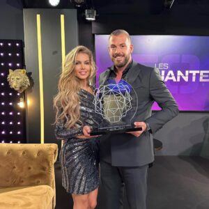 Julien Bert Instagram - Félicitation @julienbert42 👏🏼 
Le grand gagnant des 50 💜 et bravo à la personne qui a remporté la somme de 20 000€ ainsi qu’à tout les joueurs 🥰💜 @w9officiel