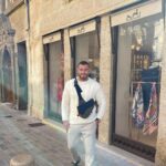 Julien Bert Instagram - Quand j’arrive dans la vie de personne ♠️ Aix-en-Provence, France