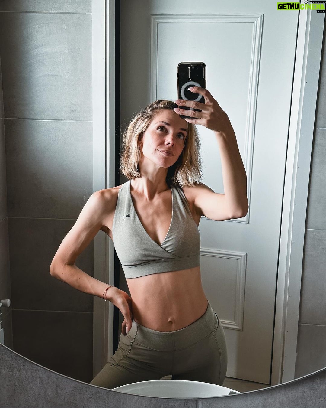 Julieta Nair Calvo Instagram - Hola 🍇 MENDOZA