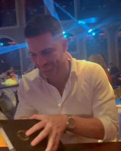 Julieta Nair Calvo Instagram - Mi amor me invitó a cenar a un lugar especial por mi cumple . Todo muy lindo hasta que llegó la cuenta 🤣🤣🤣🤣 Te amooo @andres.rolando Miami, Florida