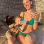 Julieta Nair Calvo Instagram - Hoy con mis osos 🌅 Los amo