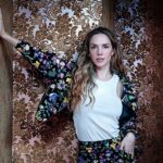 Julieta Nair Calvo Instagram - Carrete de cositas @ginebrabsas x2 Hijo te morfo Cumbre de colos @andres.rolando @maidaandrenacciok Teta y vocalización Full pianista Julieta 2050 Hijo pide que lo lleven