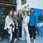 Julieta Nair Calvo Instagram - Temporada sagitario a la vista ♐️ Arranca mi nuevo año viajando y riendo con amigos queridos y familia . Felicidad total . Gracias a todos por sus mensajes y buenos deseos . 35, qué tul ? 🥳 Miami, Florida