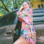 Julieta Nair Calvo Instagram - Verano y carterita con botella de agua : un solo corazón ♥️ 💘 @smartwaterar