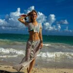 Julieta Nair Calvo Instagram - Dump de looks playeros 🌊 La Romana, Republica Dominicana.