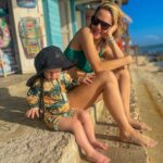 Julieta Nair Calvo Instagram - Hoy con mis osos 🌅 Los amo